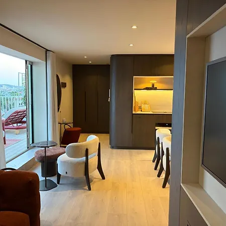 Seazen, Frontline Penthouse In Apartment *