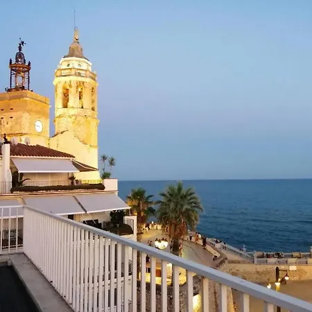 Seazen, Frontline Penthouse In Apartment Sitges