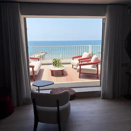 Apartment Seazen, Frontline Penthouse In