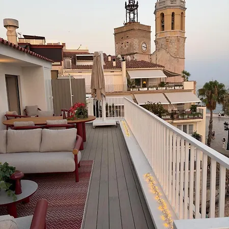 Seazen, Frontline Penthouse In Apartament