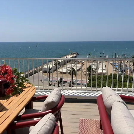 Seazen, Frontline Penthouse In Apartament *